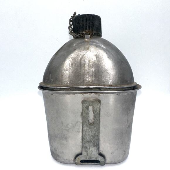 WW2 Army Canteen Taylor Vintage 1945 Militaria - Picture 1 of 5